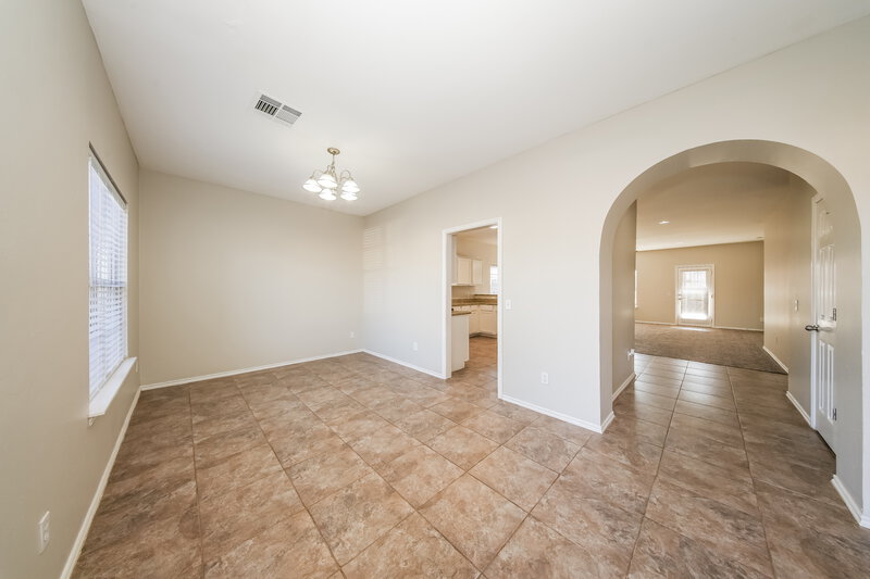 1,510/Mo, 7000 Old Glory Ln Oklahoma City, OK 73135 Dining Room View