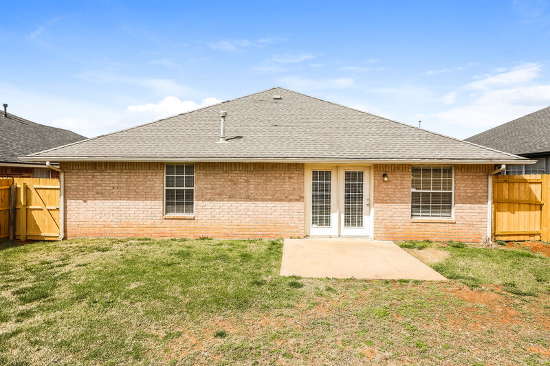 1,605/Mo, 4908 SE 88th Terrace Oklahoma City, OK 73135 Rear View
