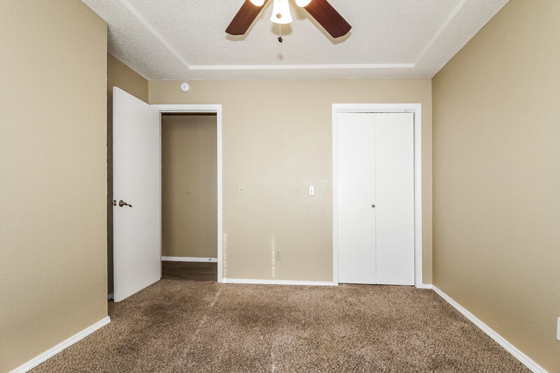 1,700/Mo, 8309 Stonewood Dr Oklahoma City, OK 73135 Main Bedroom View