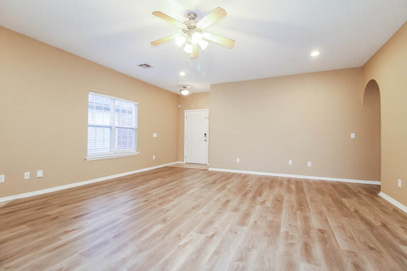 1,435/Mo, 7104 Eagles Landing Oklahoma City, OK 73135 Living Room View 3