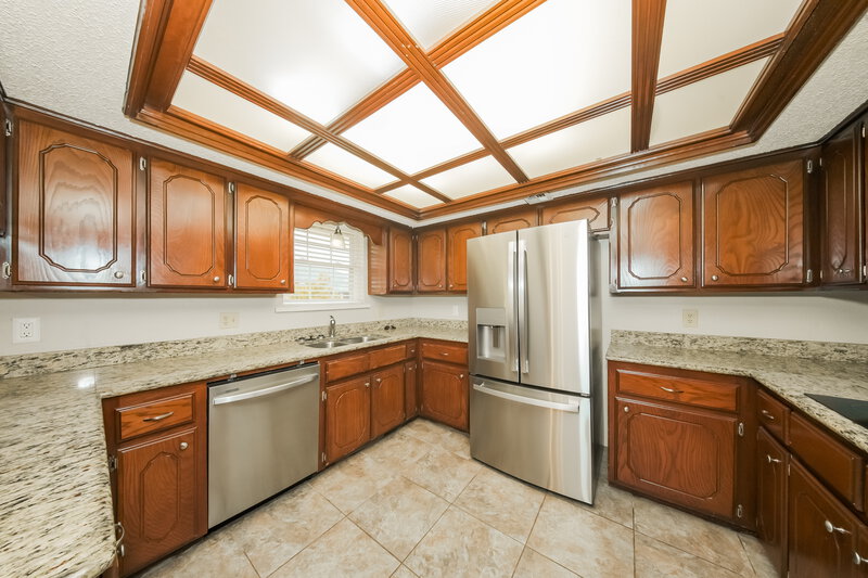1,730/Mo, 5421 Sudbury Ln Oklahoma City, OK 73135 Kitchen View