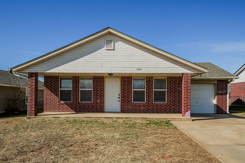 1,330/Mo, 1933 Creekridge Dr Oklahoma City, OK 73141 External View