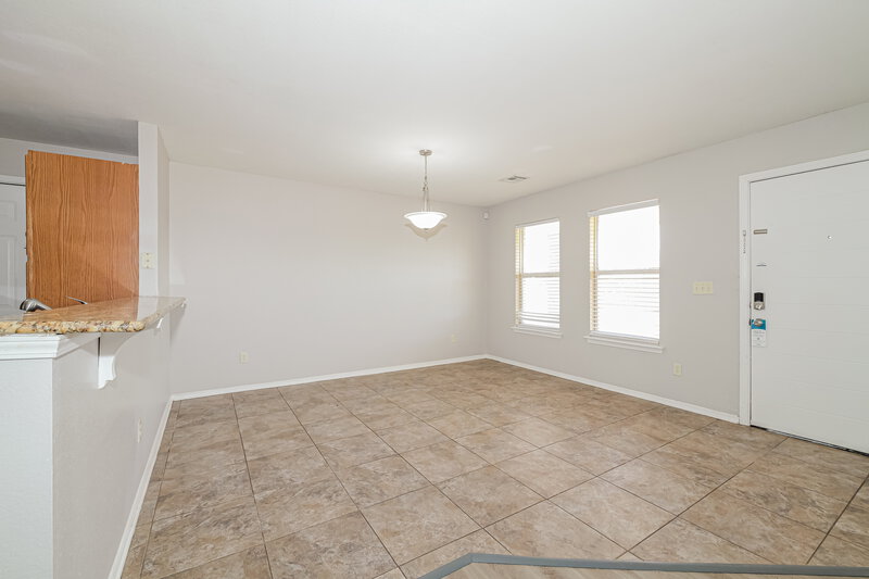 1,330/Mo, 1933 Creekridge Dr Oklahoma City, OK 73141 Dining Room View