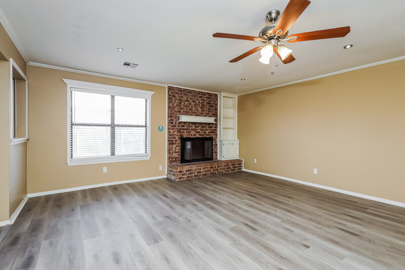 1,500/Mo, 12604 Whispering Hollow Dr Oklahoma City, OK 73142 Living Room View