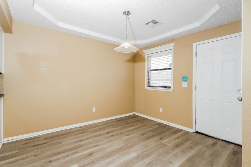 1,500/Mo, 12604 Whispering Hollow Dr Oklahoma City, OK 73142 Dining Room View