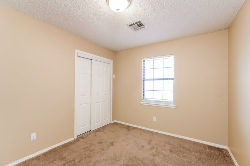 1,500/Mo, 12604 Whispering Hollow Dr Oklahoma City, OK 73142 Bedroom View 5