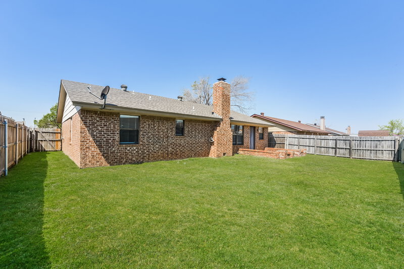 1,500/Mo, 12604 Whispering Hollow Dr Oklahoma City, OK 73142 Rear View 3
