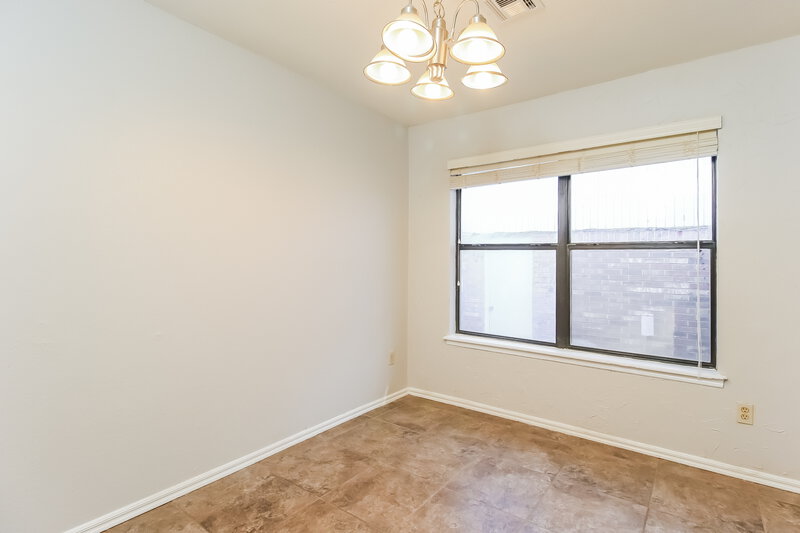 1,280/Mo, 12817 Brandon Pl Oklahoma City, OK 73142 Dining Room View