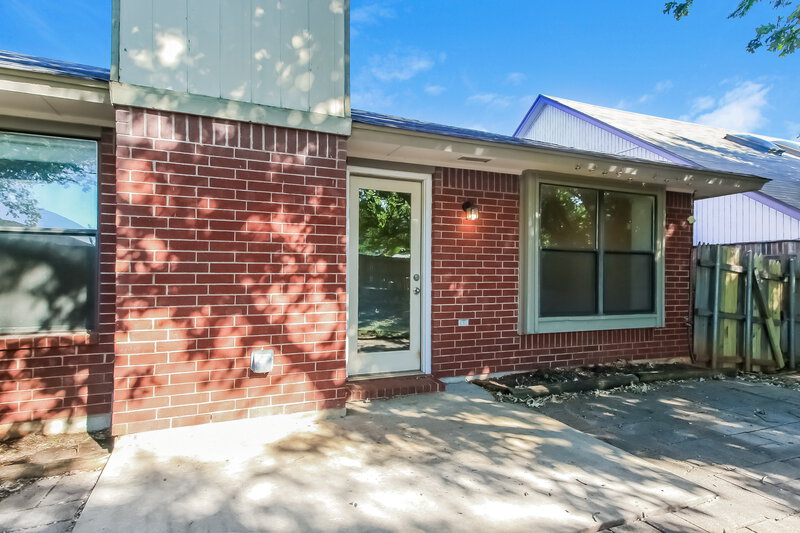 1,280/Mo, 12817 Brandon Pl Oklahoma City, OK 73142 Rear View