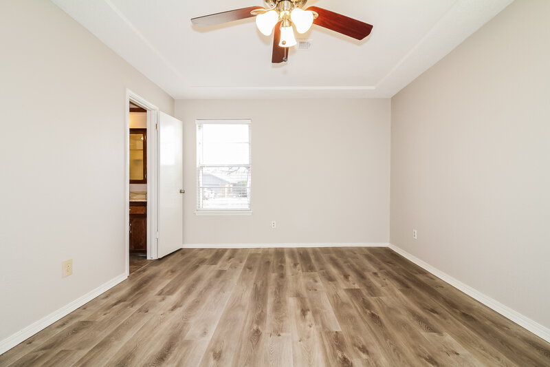 1,605/Mo, 1519 Hollow Oak Dr Moore, OK 73160 Main Bedroom View