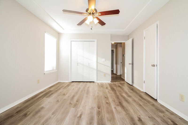 1,605/Mo, 1519 Hollow Oak Dr Moore, OK 73160 Main Bedroom View 2