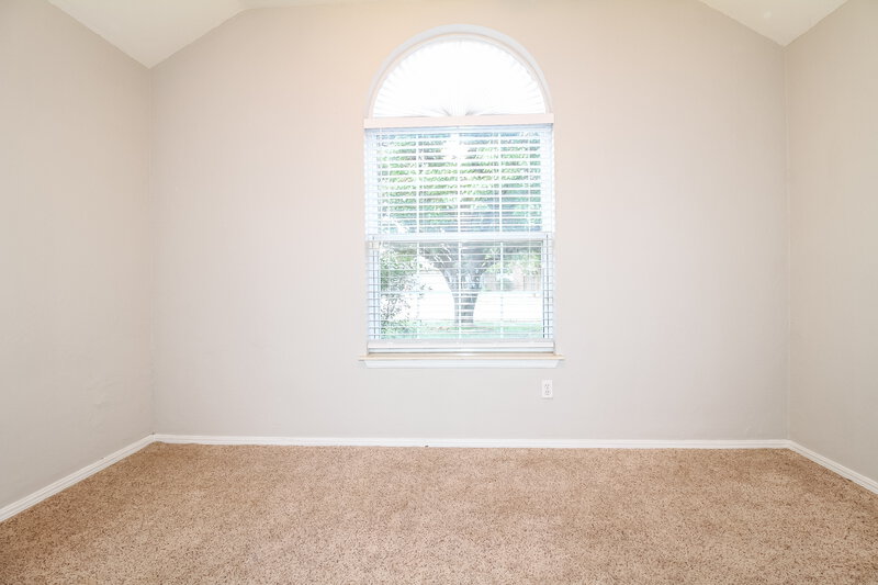 1,310/Mo, 312 SE 6th St Moore, OK 73160 Bedroom View 3