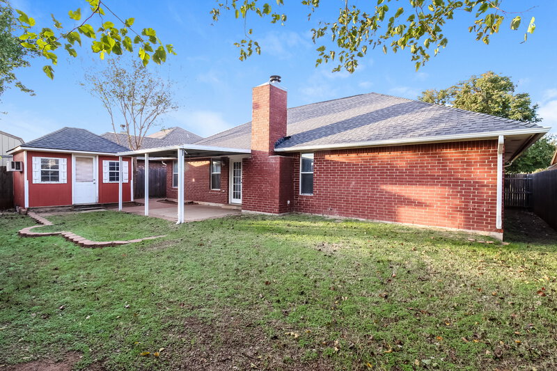 1,310/Mo, 312 SE 6th St Moore, OK 73160 Rear View