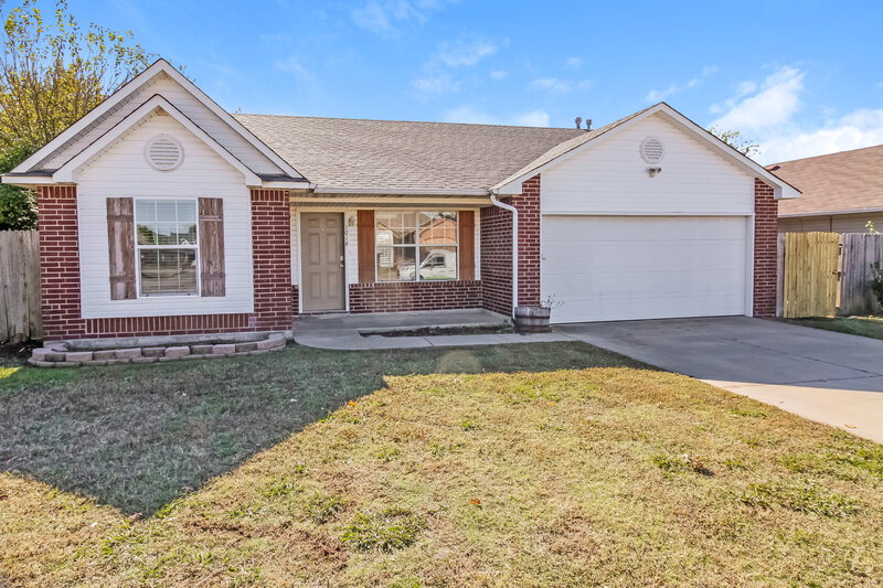 1,730/Mo, 1016 NW 14th Pl Moore, OK 73160 External View