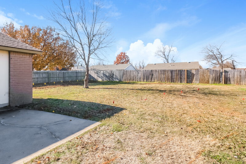 1,165/Mo, 629 Champion Ln Moore, OK 73160 Rear View