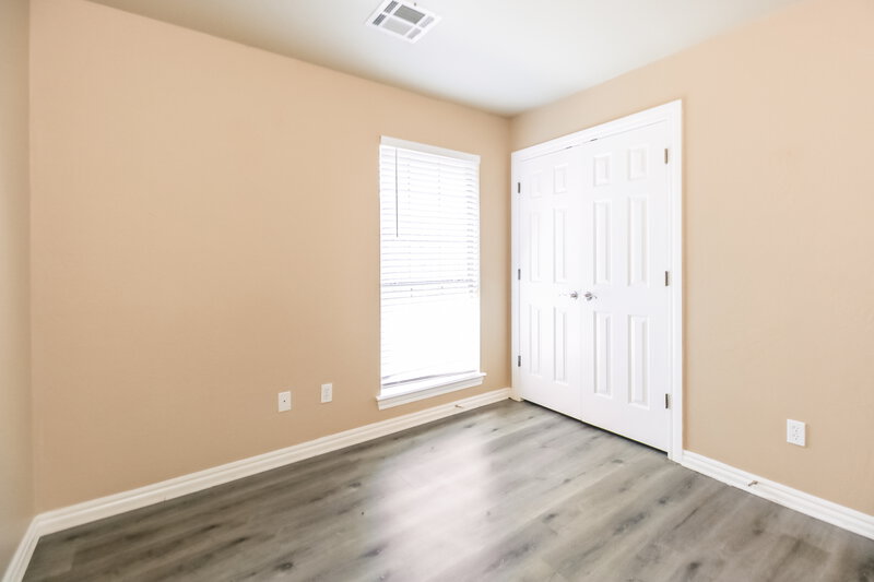 1,615/Mo, 2617 SE 6th Circle Moore, OK 73160 Bedroom View