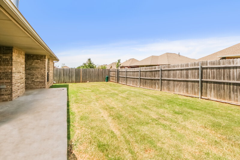 1,615/Mo, 2617 SE 6th Circle Moore, OK 73160 Rear View 2