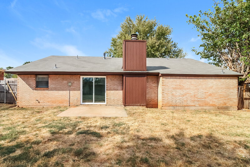 1,380/Mo, 1808 SE 13th St Moore, OK 73160 Rear View
