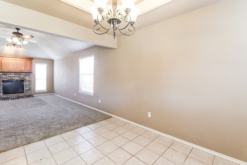 1,610/Mo, 1400 Eagle Drive Moore, OK 73160 Dining Room View 2