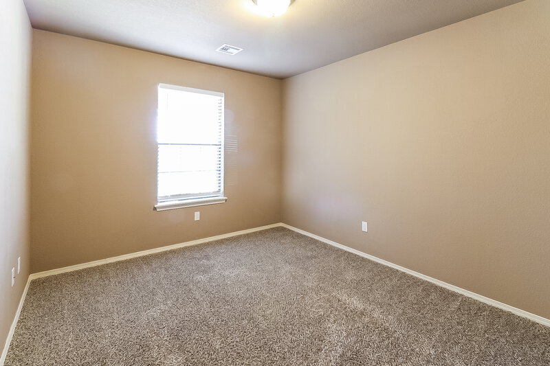 1,610/Mo, 1400 Eagle Drive Moore, OK 73160 Bedroom View 4