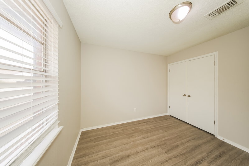 1,395/Mo, 1212 SE 11th St Moore, OK 73160 Bedroom View