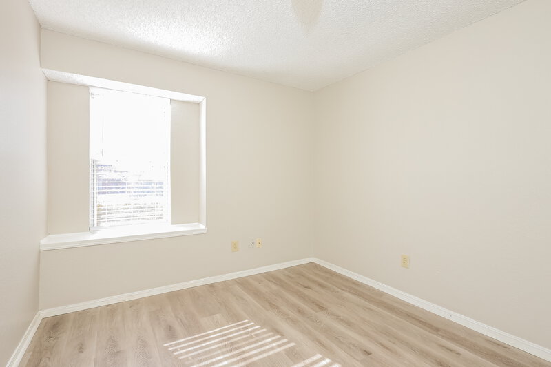 1,625/Mo, 1205 Northridge Rd Moore, OK 73160 Bedroom View 2