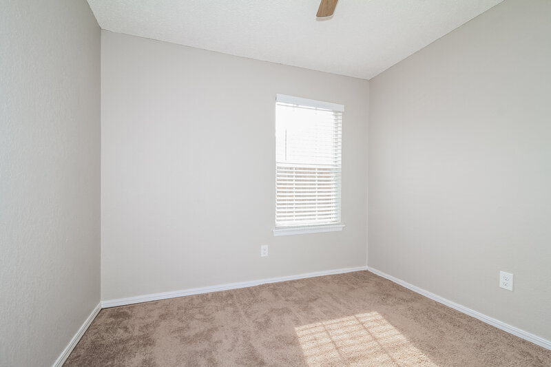 1,210/Mo, 916 David Rd Moore, OK 73160 Bedroom View 4