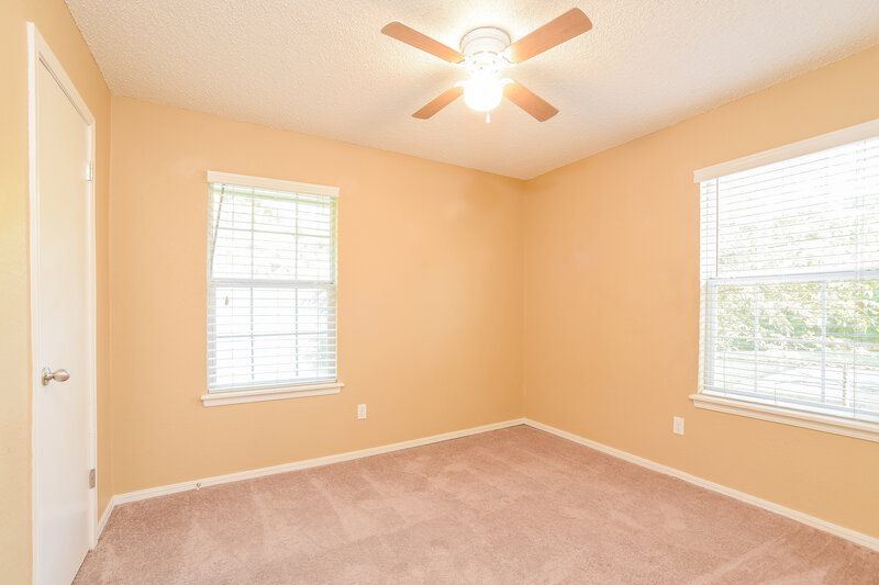 1,210/Mo, 916 David Rd Moore, OK 73160 Bedroom View 7