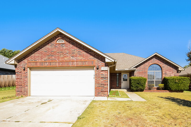 1,645/Mo, 1813 SE 14th St Moore, OK 73160 External View