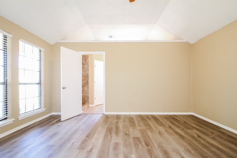 1,645/Mo, 1813 SE 14th St Moore, OK 73160 Main Bedroom View