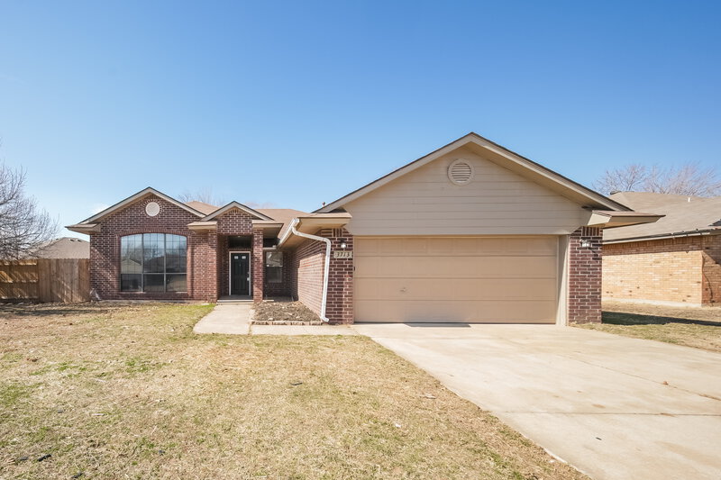 1,700/Mo, 3713 Shannon Dr Moore, OK 73160 External View