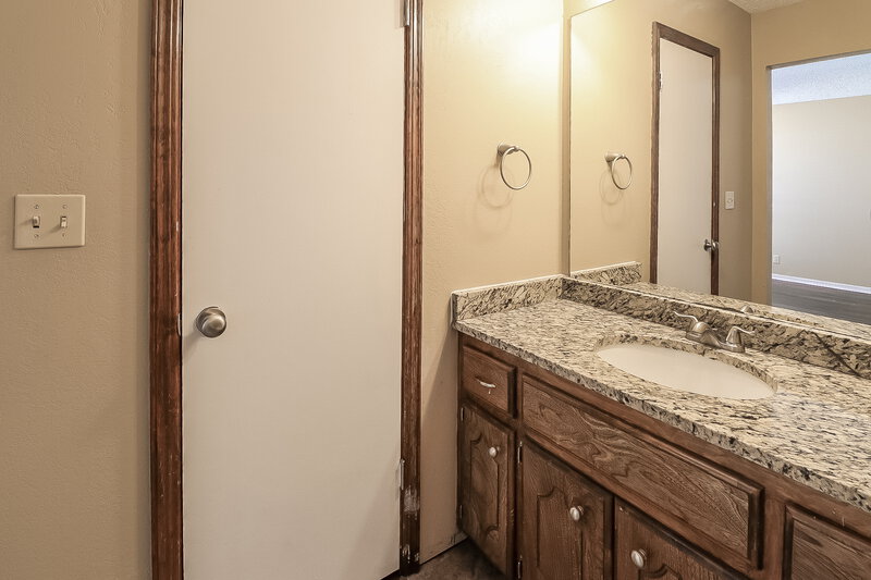 1,825/Mo, 1112 NE 21st Ct Moore, OK 73160 Misc View 21
