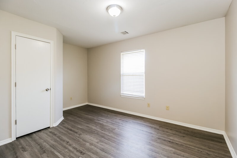 1,840/Mo, 600 NE 20th St Moore, OK 73160 Bedroom View