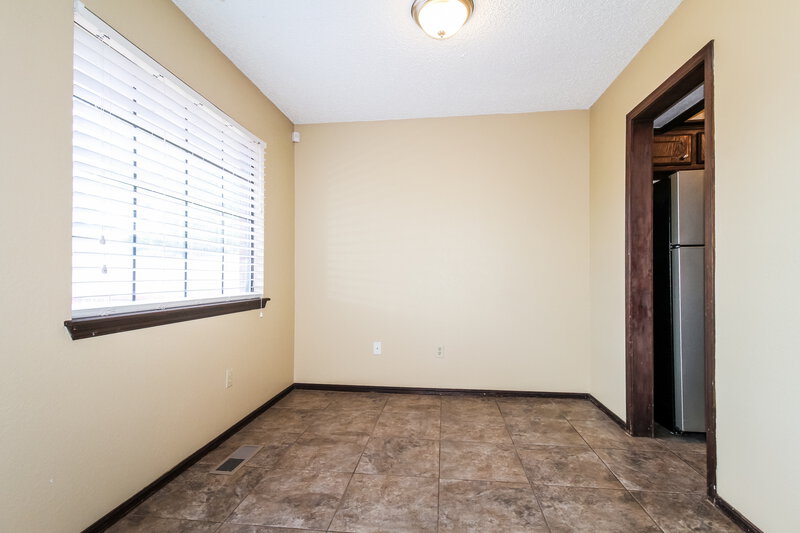 1,520/Mo, 7505 NW 115th St Oklahoma City, OK 73162 Dining Room View