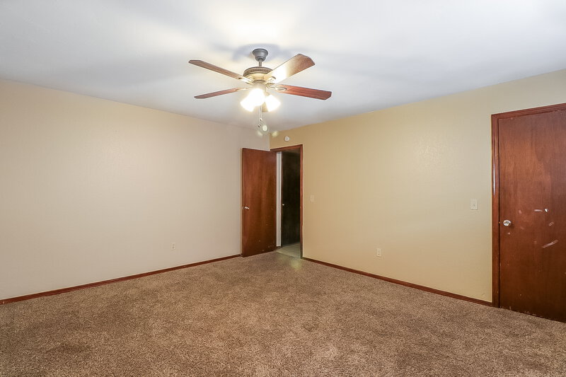 1,520/Mo, 11232 Davis Ct Oklahoma City, OK 73162 Master Bedroom View