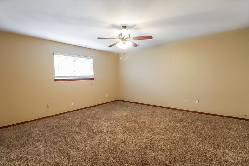 1,520/Mo, 11232 Davis Ct Oklahoma City, OK 73162 Bedroom View