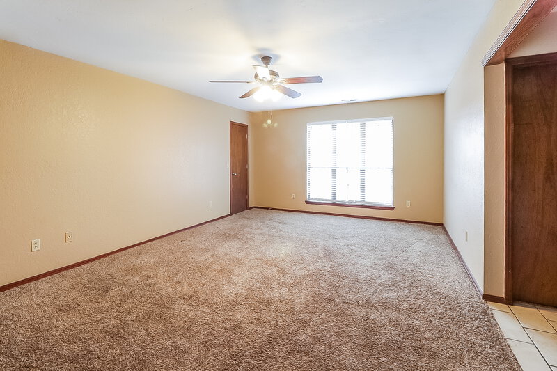 1,520/Mo, 11232 Davis Ct Oklahoma City, OK 73162 Bedroom View 2