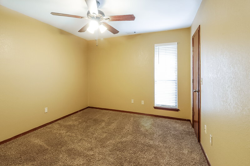 1,520/Mo, 11232 Davis Ct Oklahoma City, OK 73162 Bedroom View 4