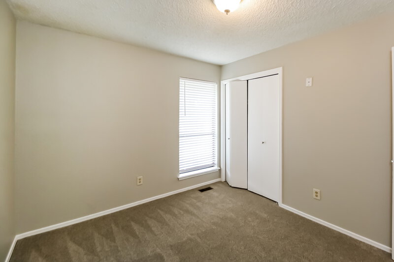 1,525/Mo, 6812 Bear Canyon Dr Oklahoma City, OK 73162 Bedroom View