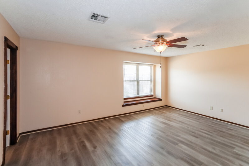 1,595/Mo, 8609 NW 121st St Oklahoma City, OK 73162 Main Bedroom View