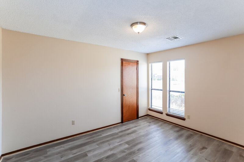1,595/Mo, 8609 NW 121st St Oklahoma City, OK 73162 Bedroom View 2