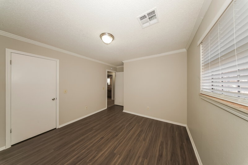 1,715/Mo, 9713 Hummingbird Ln Oklahoma City, OK 73162 Bedroom View 2