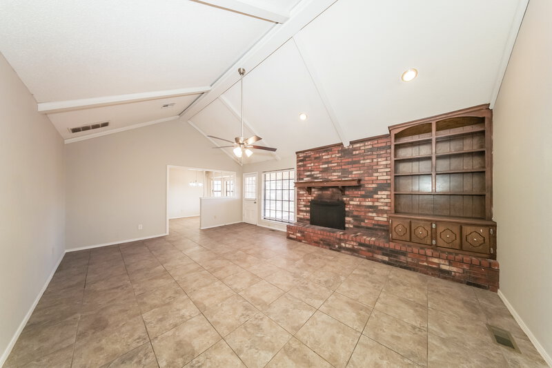 1,715/Mo, 9713 Hummingbird Ln Oklahoma City, OK 73162 No Caption View