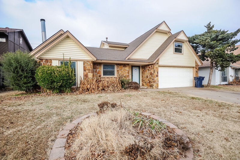 1,715/Mo, 11213 N Eagle Ln Oklahoma City, OK 73162 Front View