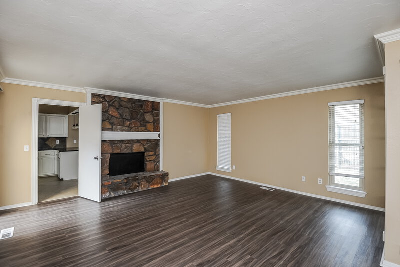 1,715/Mo, 11213 N Eagle Ln Oklahoma City, OK 73162 Living Room View