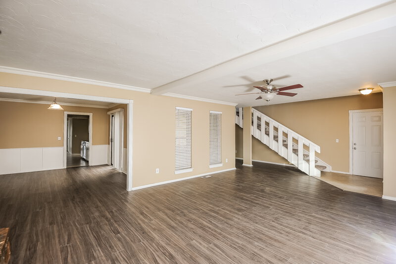1,715/Mo, 11213 N Eagle Ln Oklahoma City, OK 73162 Living Room View 5