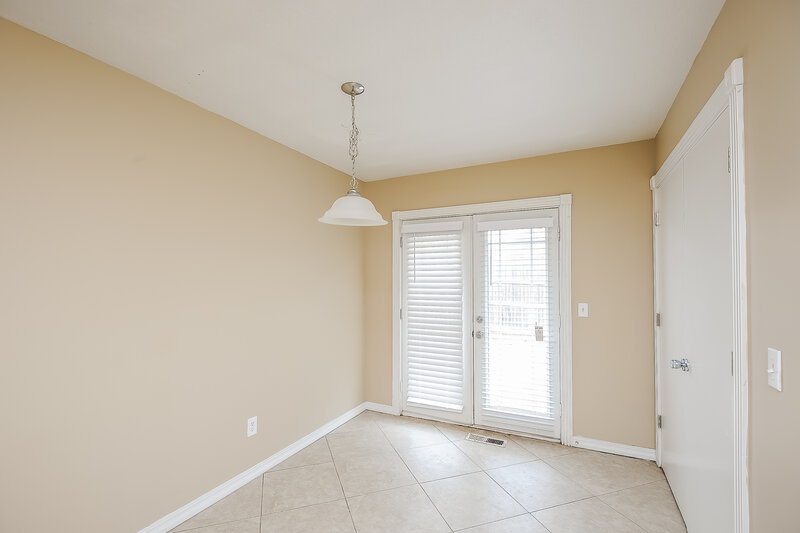 1,715/Mo, 11213 N Eagle Ln Oklahoma City, OK 73162 Dining Room View 2