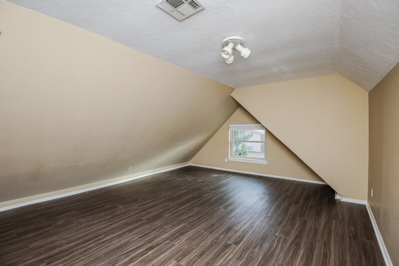 1,715/Mo, 11213 N Eagle Ln Oklahoma City, OK 73162 Loft View