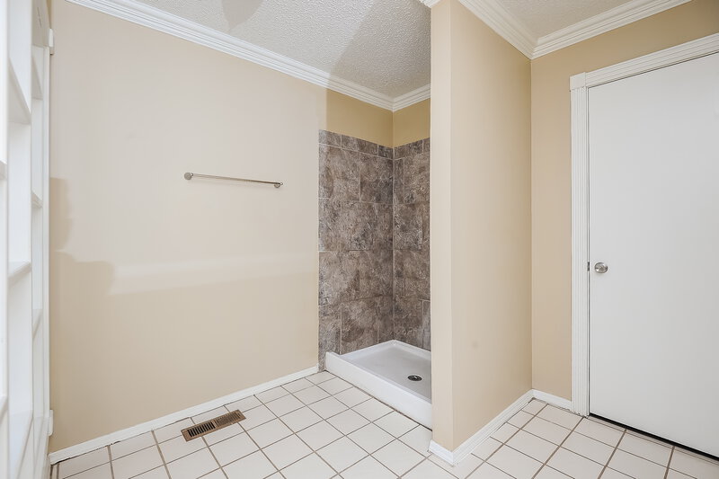 1,715/Mo, 11213 N Eagle Ln Oklahoma City, OK 73162 Bathroom View