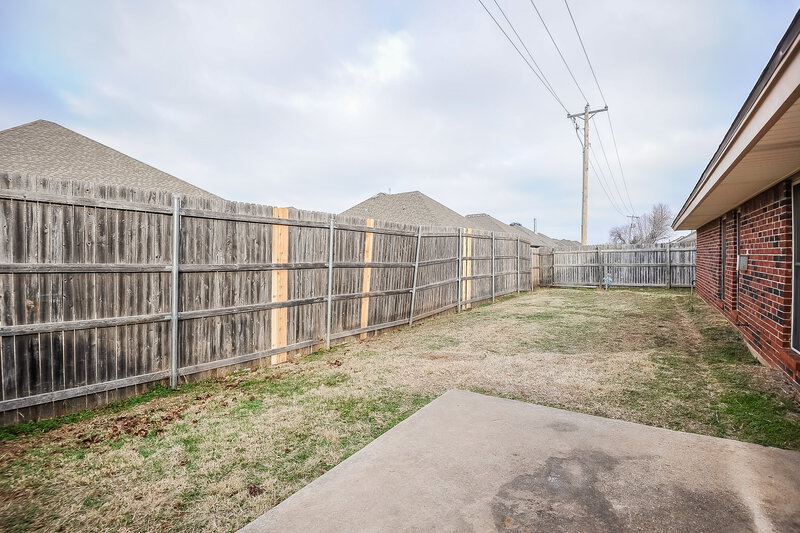 1,715/Mo, 11213 N Eagle Ln Oklahoma City, OK 73162 Rear View 2